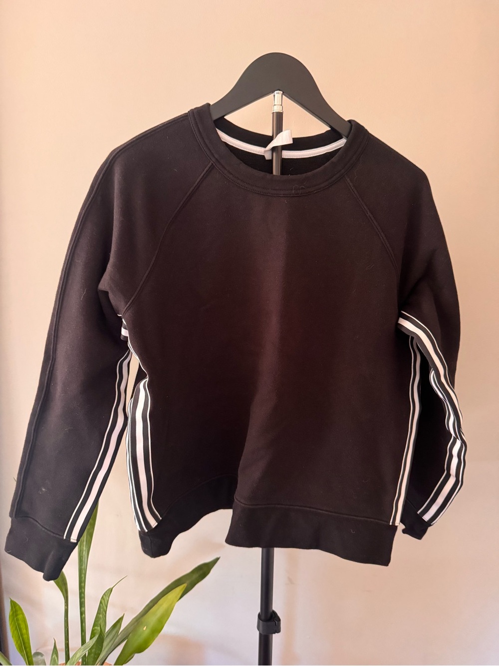 Athleta Black Women's Crewneck Sweatshirt with Side Stripe medium